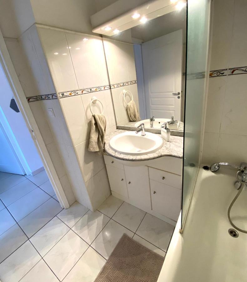 Appartement Lumineux Et Calme Saint-Denis Centre Екстер'єр фото