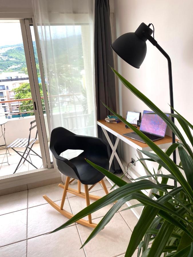 Appartement Lumineux Et Calme Saint-Denis Centre Екстер'єр фото